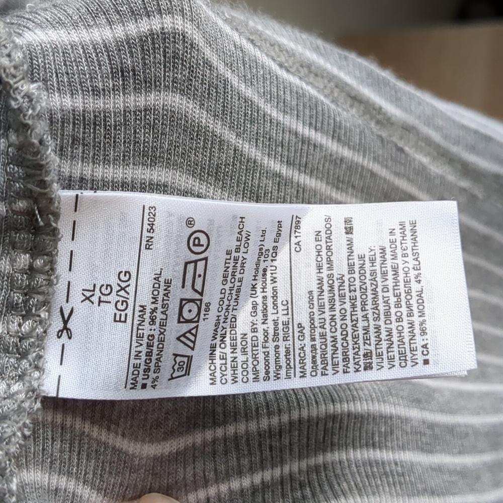 GAP Racerback Maxi Dress - Picture 3 of 4